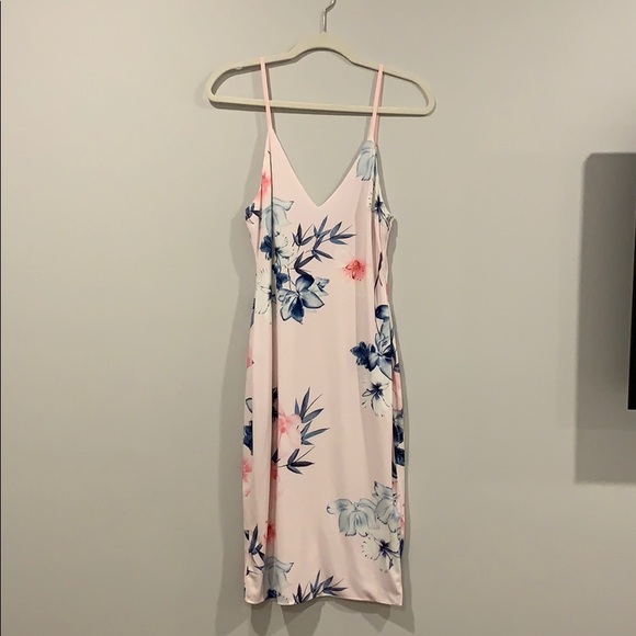 Selfie Leslie Dresses & Skirts - Pink & Blue Floral Dress